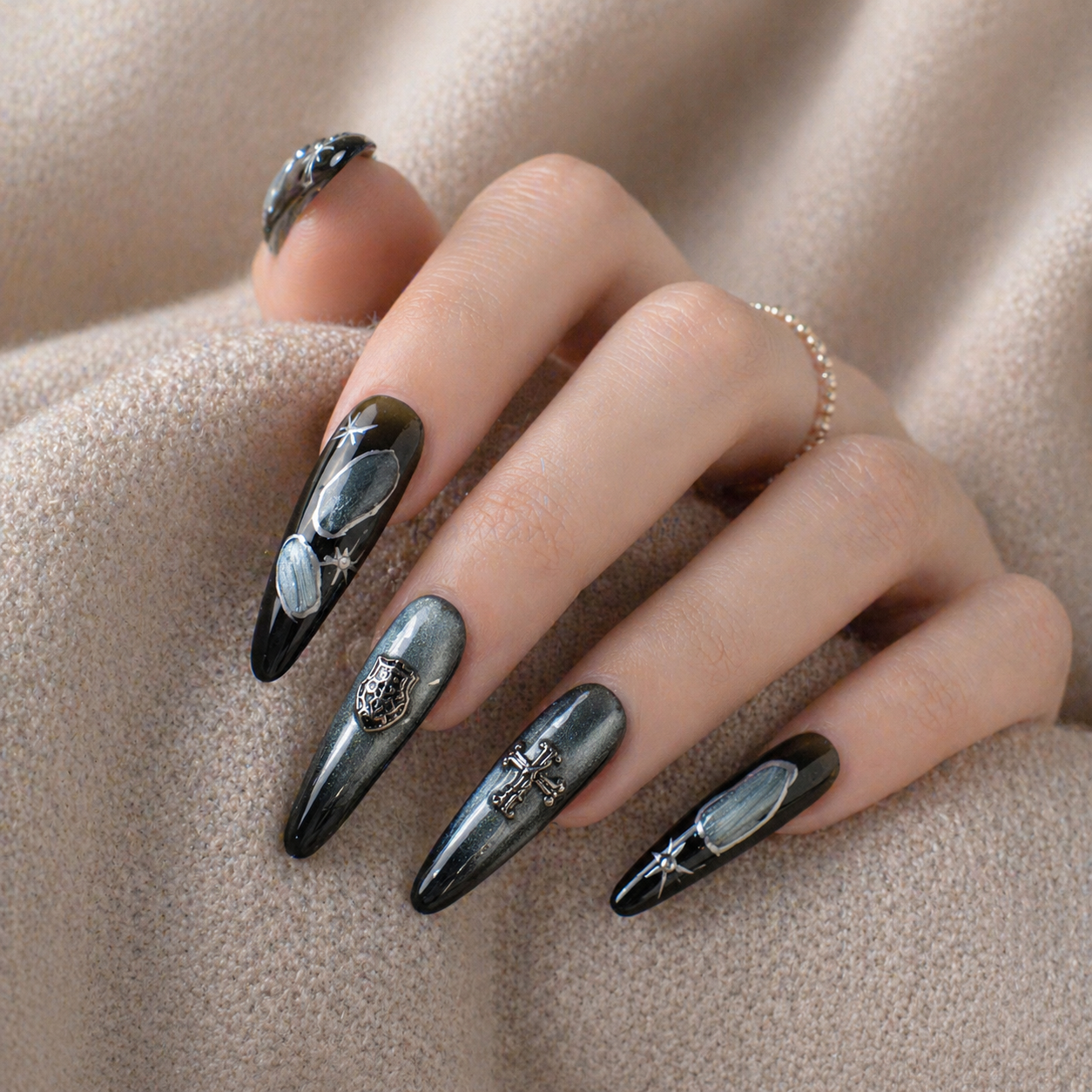 Midnight Chrome Cat Eye Nails